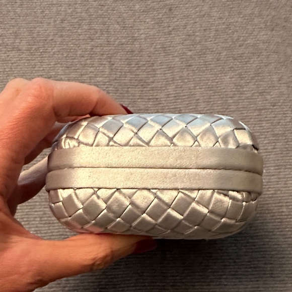 Satin Intrecciato Knot Clutch. - Picture 5 of 10